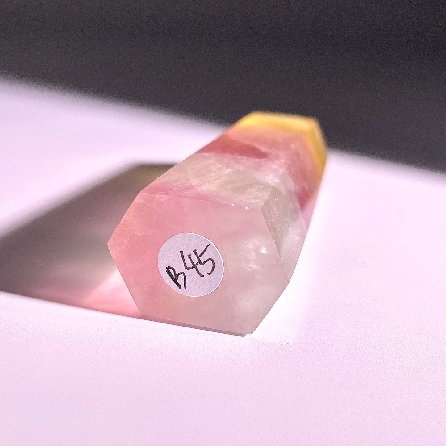 B45◇1点物◇フローライト ピラー◇86×26×19mm◇天然石・鉱物・パワーストーン