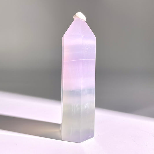 B82◇1点物◇フローライト ピラー◇72×20×15mm天然石・鉱物・パワーストーン