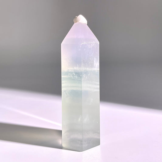 B83◇1点物◇フローライト ピラー◇80×27×24mm天然石・鉱物・パワーストーン