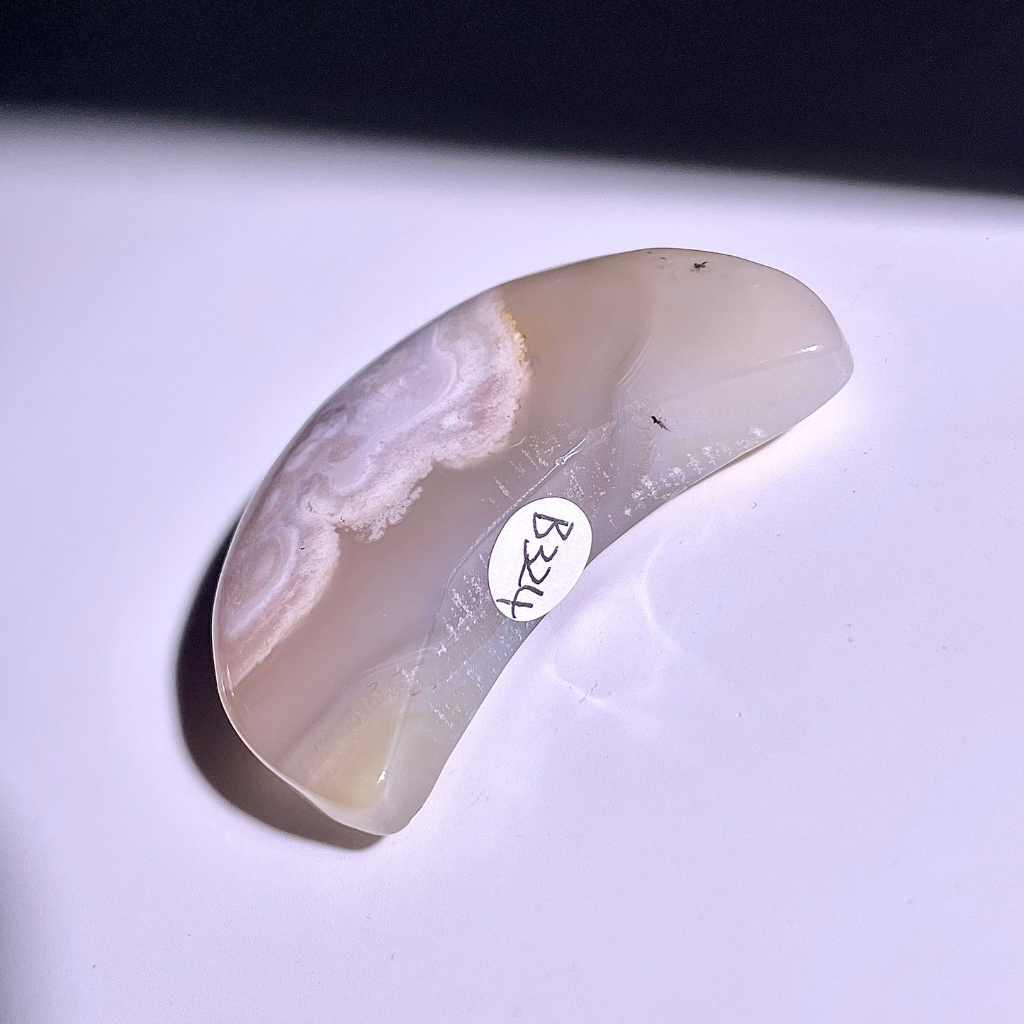 B324◇1点物◇桜瑪瑙 ムーン◇54×30×14mm◇天然石・鉱物・パワーストーン