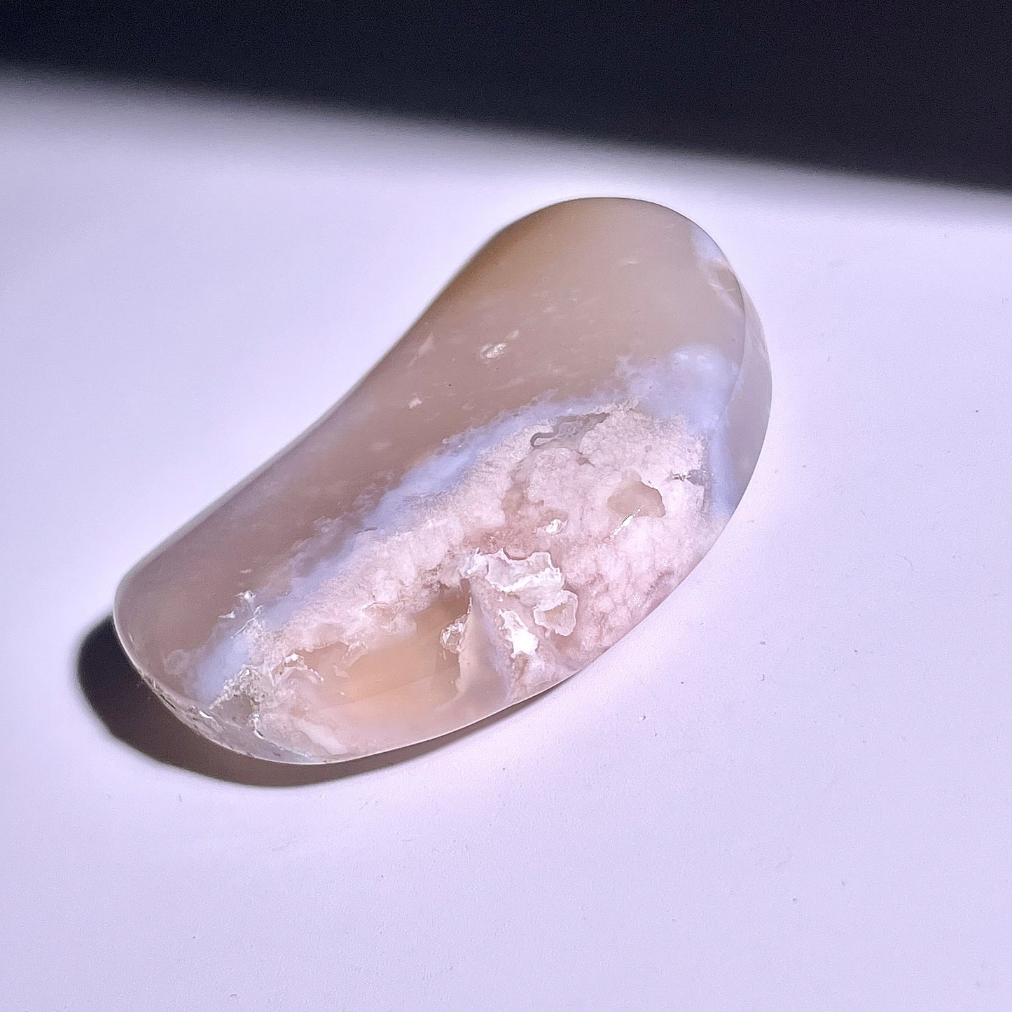 B328◇1点物◇桜瑪瑙 ムーン◇52×33×14mm◇天然石・鉱物・パワーストーン