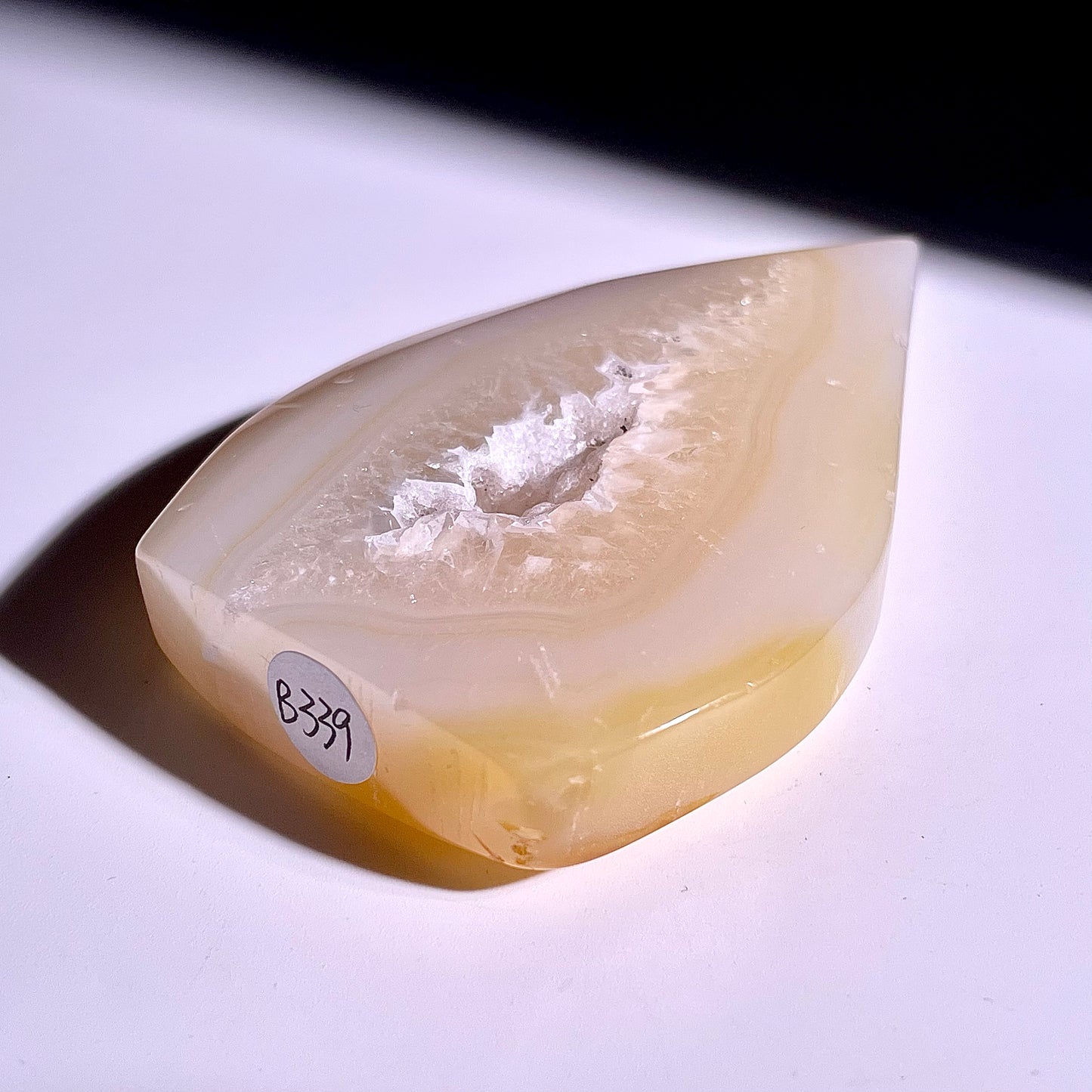 B339◇1点物◇瑪瑙トーチ◇79×50×14mm◇天然石・鉱物・パワーストーン