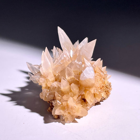A300◇1点物◇結晶石ハナ◇70×50×43mm◇天然石・鉱物・パワーストーン