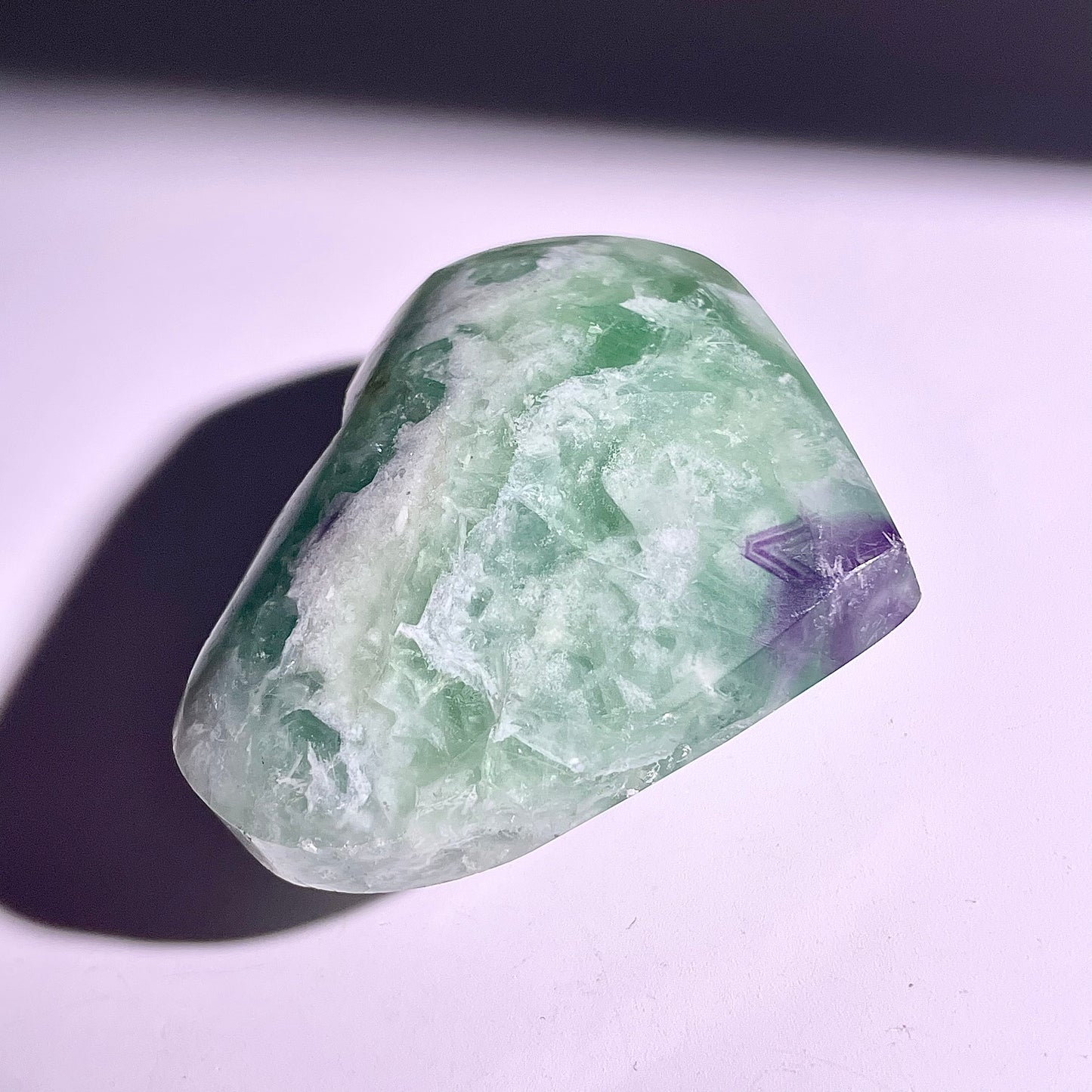 B570◇1点物◇フェザーフローライト ハート◇50×65×29mm◇天然石・鉱物・パワーストーン