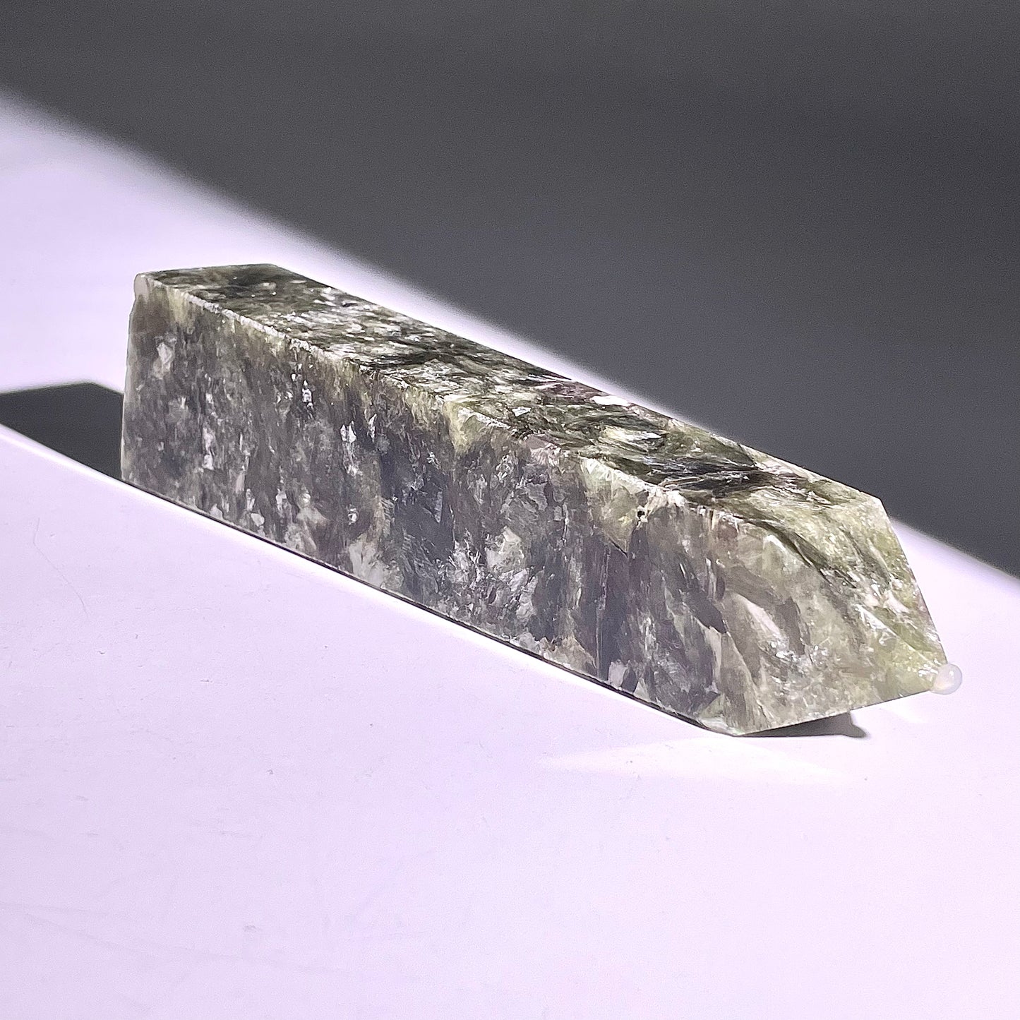 B615◇1点物◇緑マイカ ピラー◇128×27×32mm◇天然石・鉱物・パワーストーン