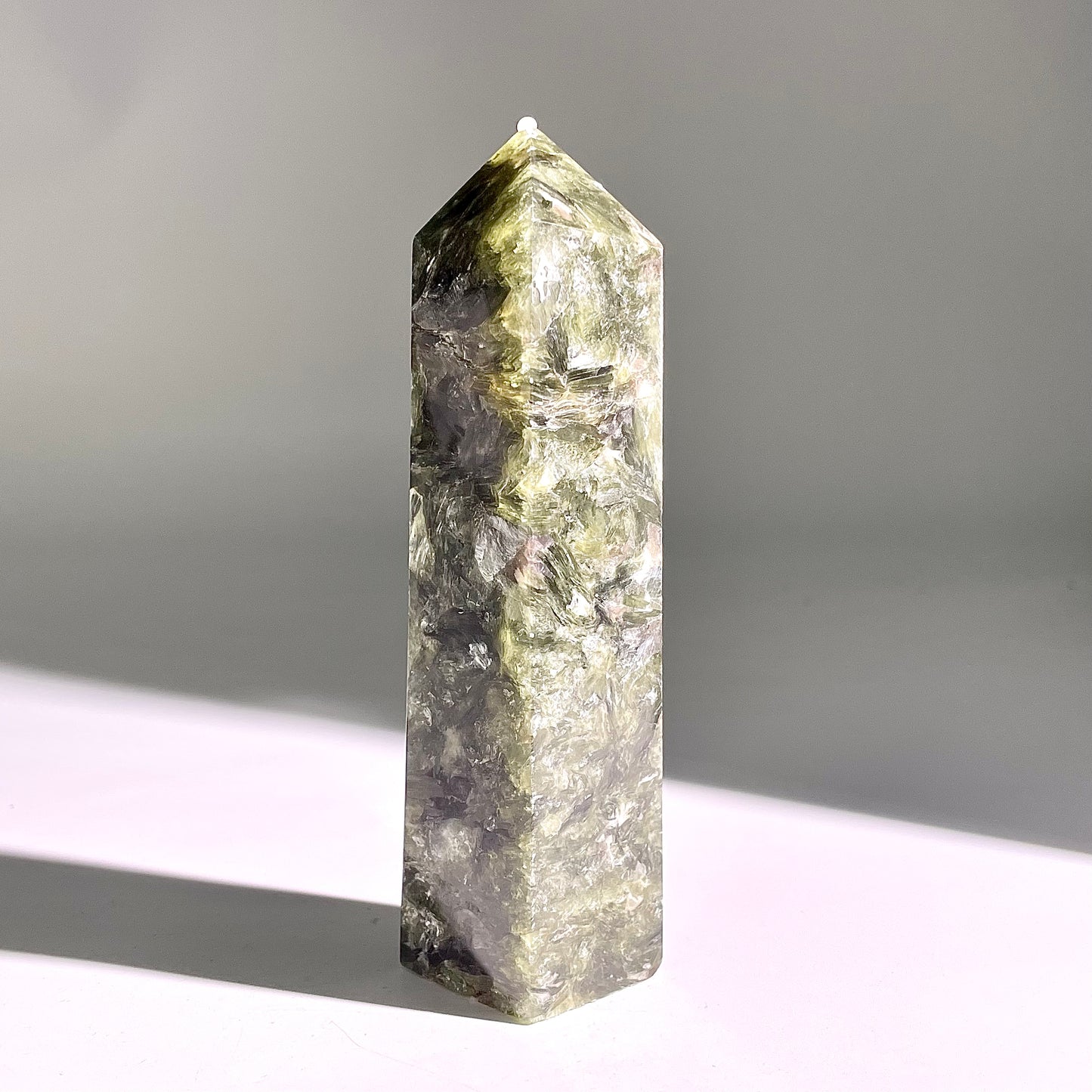 B618◇1点物◇緑マイカ ピラー◇128×30×27mm◇天然石・鉱物・パワーストーン