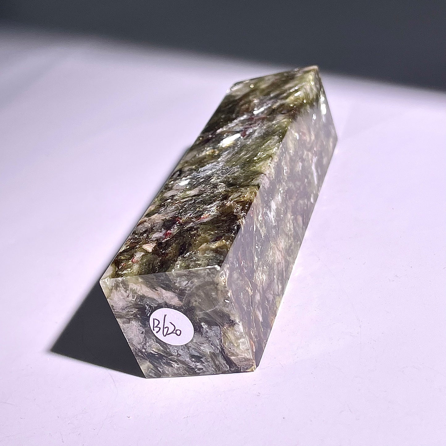 B620◇1点物◇緑マイカ ピラー◇125×25×27mm◇天然石・鉱物・パワーストーン
