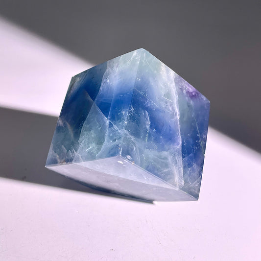 B658◇ブルーフローライト スクエア◇41×40×41mm◇天然石・鉱物・パワーストーン