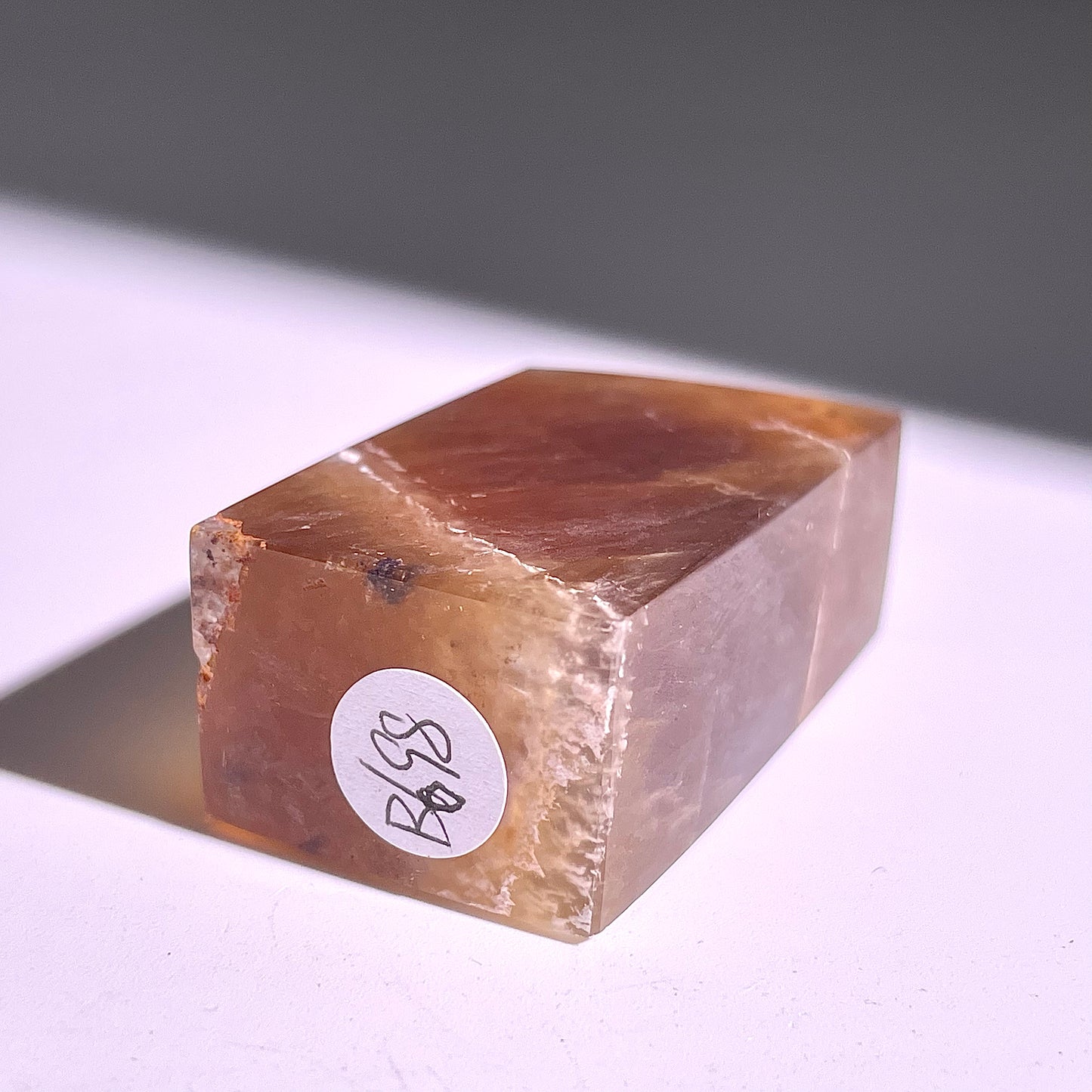 B698◇極光蛍石 ピラー◇43×14×6mm◇天然石・鉱物・パワーストーン