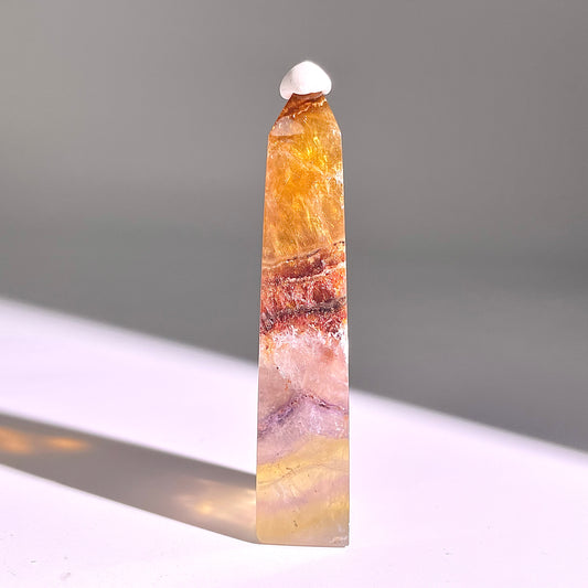 B700◇極光蛍石 ピラー◇67×11×5mm◇天然石・鉱物・パワーストーン