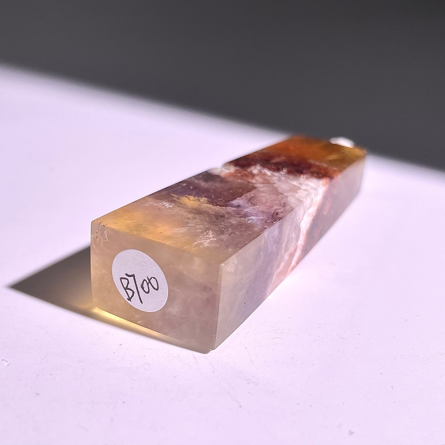 B700◇極光蛍石 ピラー◇67×11×5mm◇天然石・鉱物・パワーストーン
