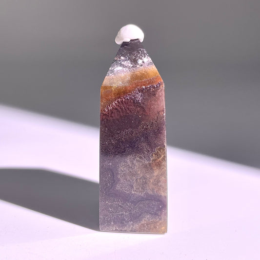 B704◇極光蛍石 ピラー◇48×15×10mm◇天然石・鉱物・パワーストーン