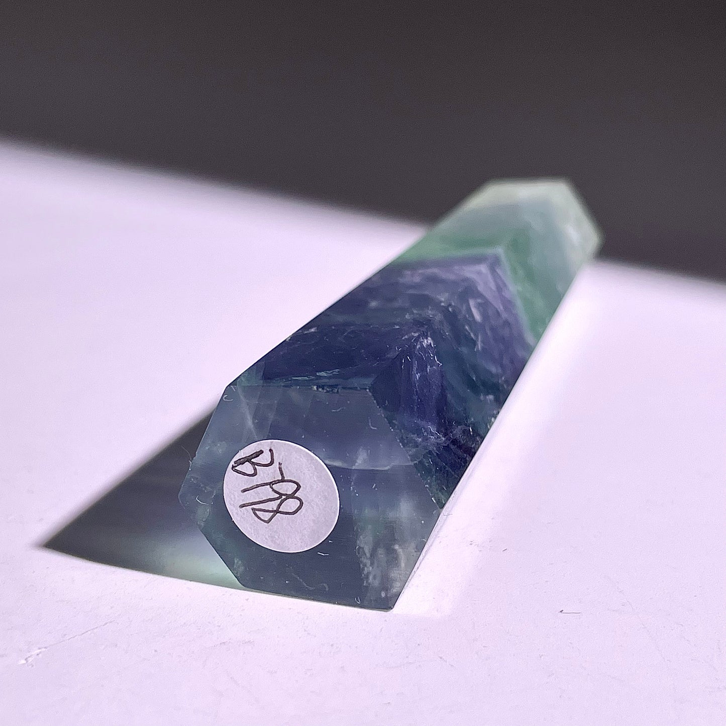 B798◇フェザー フローライト ピラー◇102×22×18mm◇天然石・鉱物・パワーストーン