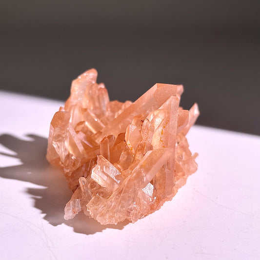 A403◇レッドクリスタル クラスター◇68×51×33mm◇天然石・鉱物・パワーストーン