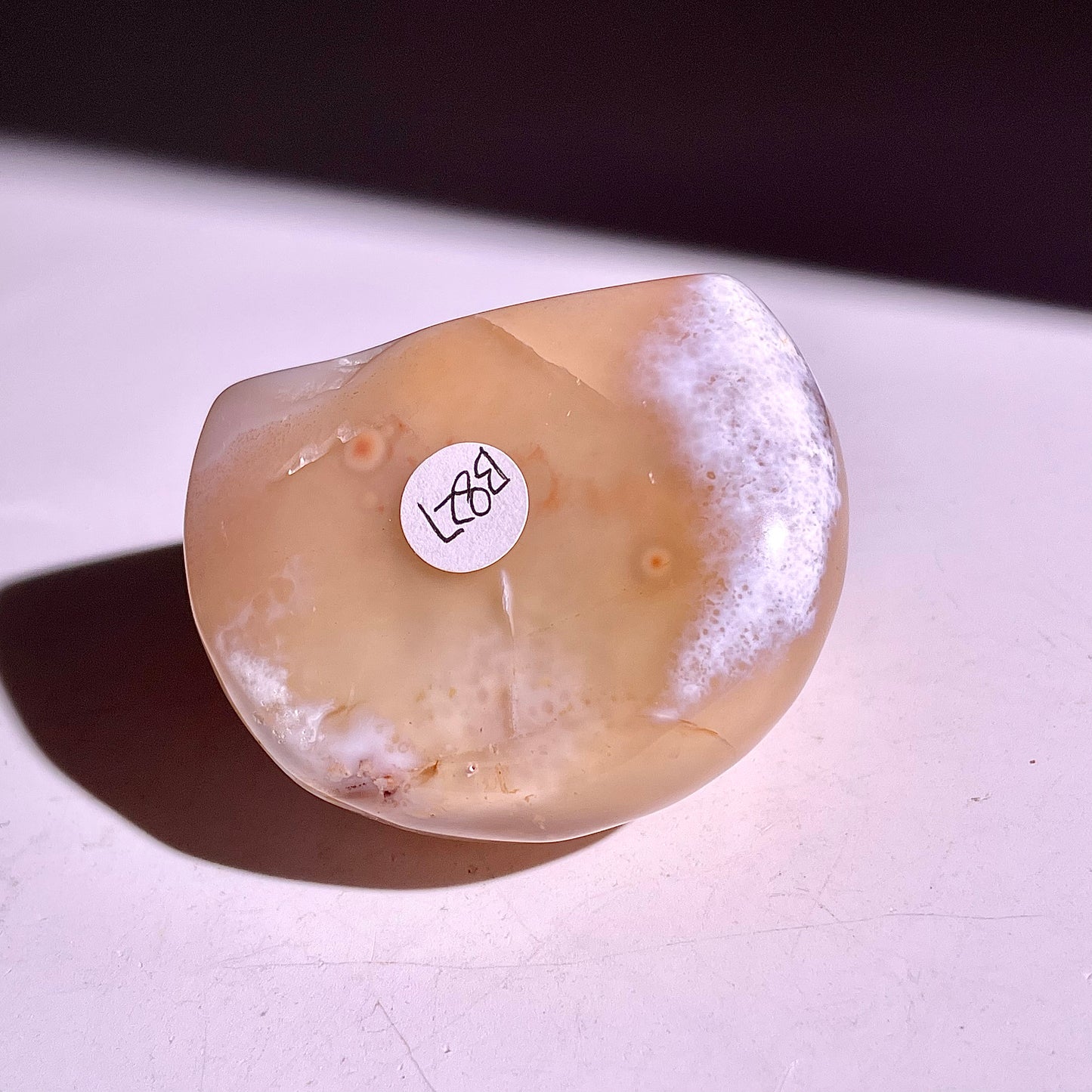 B827◇彩晶マシュマロ エッグ◇42×21×37mm◇天然石・鉱物・パワーストーン