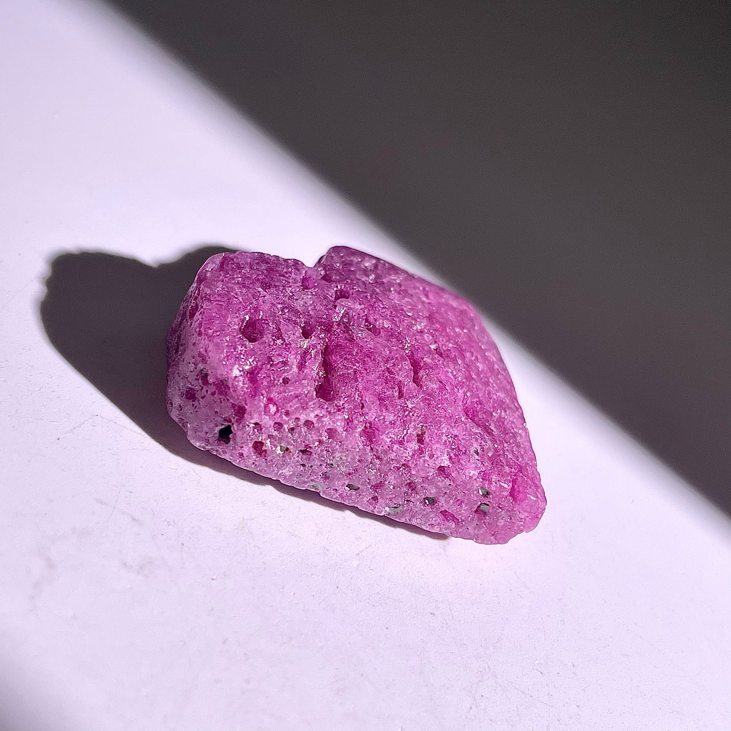 B873◇ルビー ハート◇36×45×14mm◇天然石・鉱物・パワーストーン