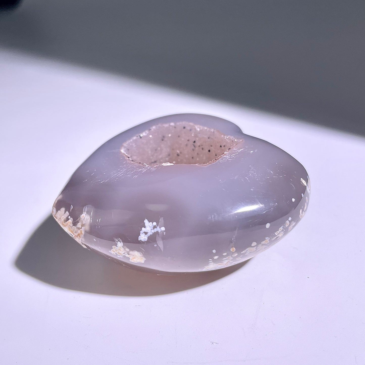 A132◇１点物◇瑪瑙　クリスター◇57×65×30mm◇天然石・鉱物・パワーストーン