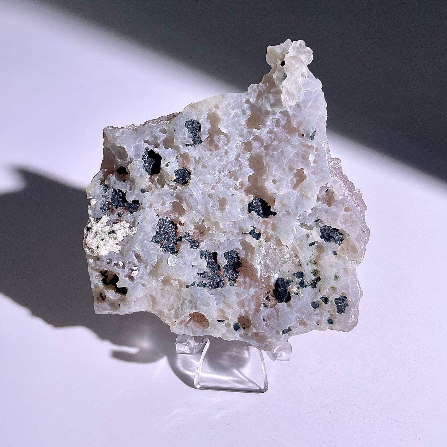 A140◇１点物◇瑪瑙とアメジスト共生◇72×74×14mm◇天然石・鉱物・パワーストーン