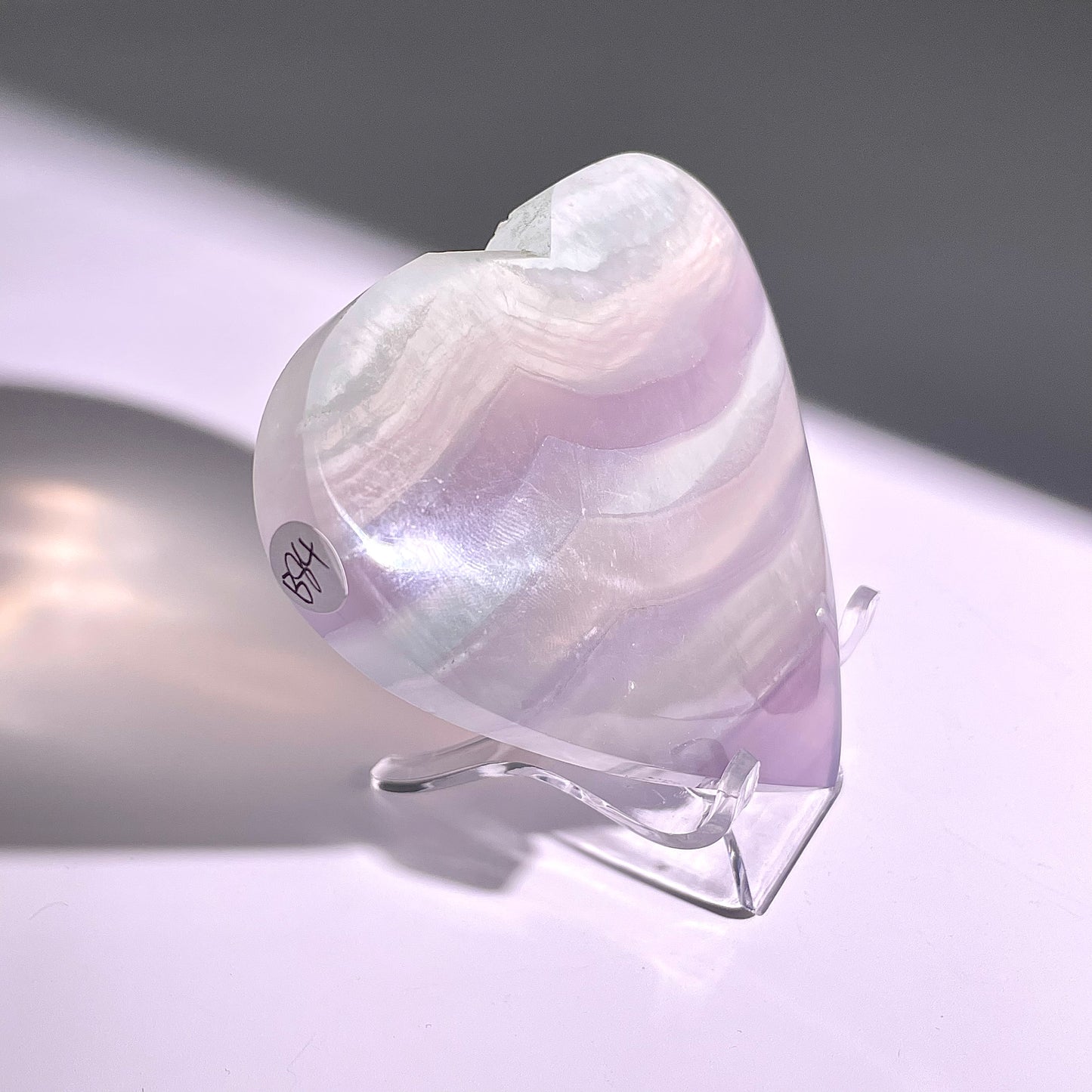 B84◇１点物◇フローライト ハート◇76×94×20mm天然石・鉱物・パワーストーン