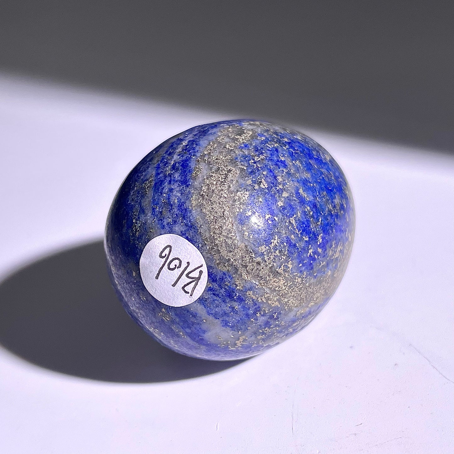 B106◇１点物◇ラピスラズリ エッグ◇45×34×34mm天然石・鉱物・パワーストーン