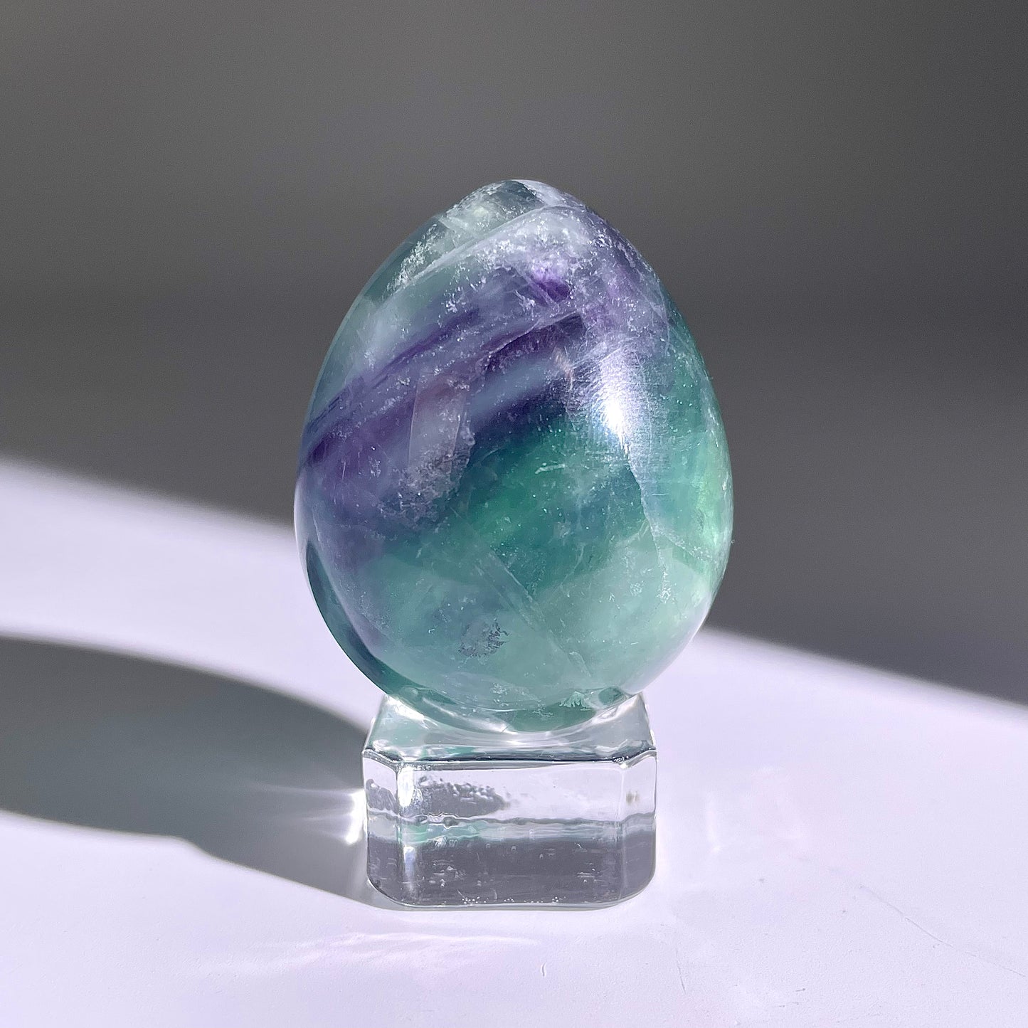 B124◇１点物◇フローライト エッグ◇47×38×38mm天然石・鉱物・パワーストーン