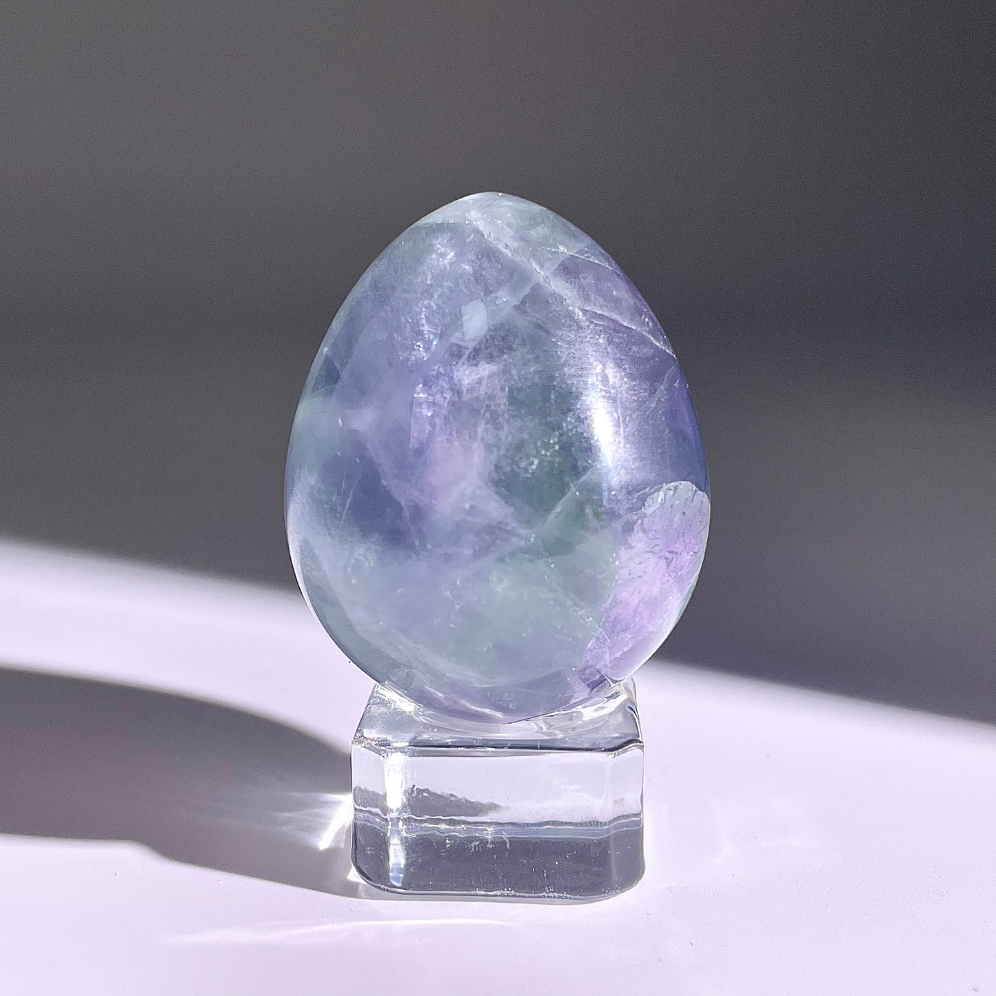 B125◇１点物◇フローライト エッグ◇46×37×37mm天然石・鉱物・パワーストーン