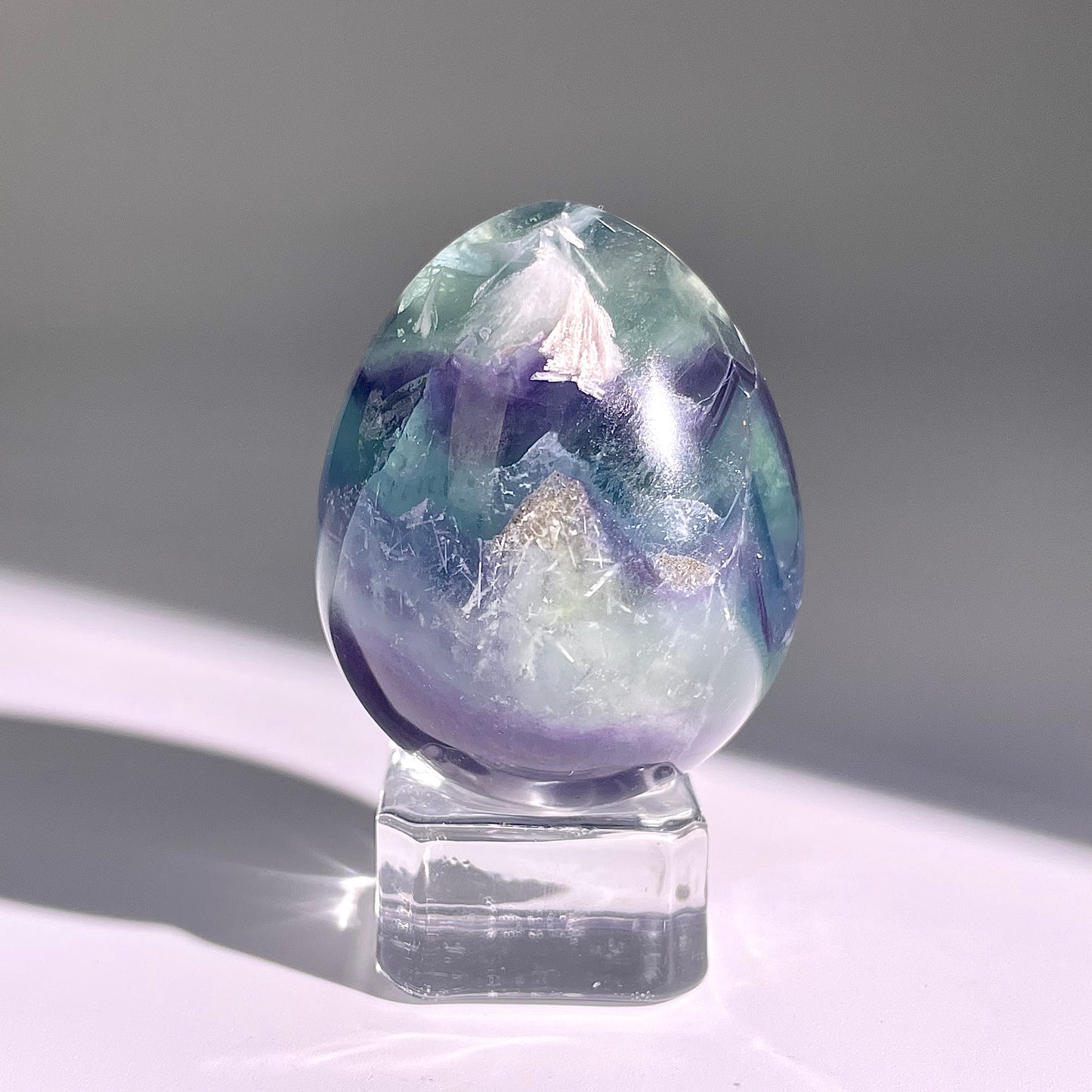 B126◇１点物◇フローライト エッグ◇47×38×38mm天然石・鉱物・パワーストーン