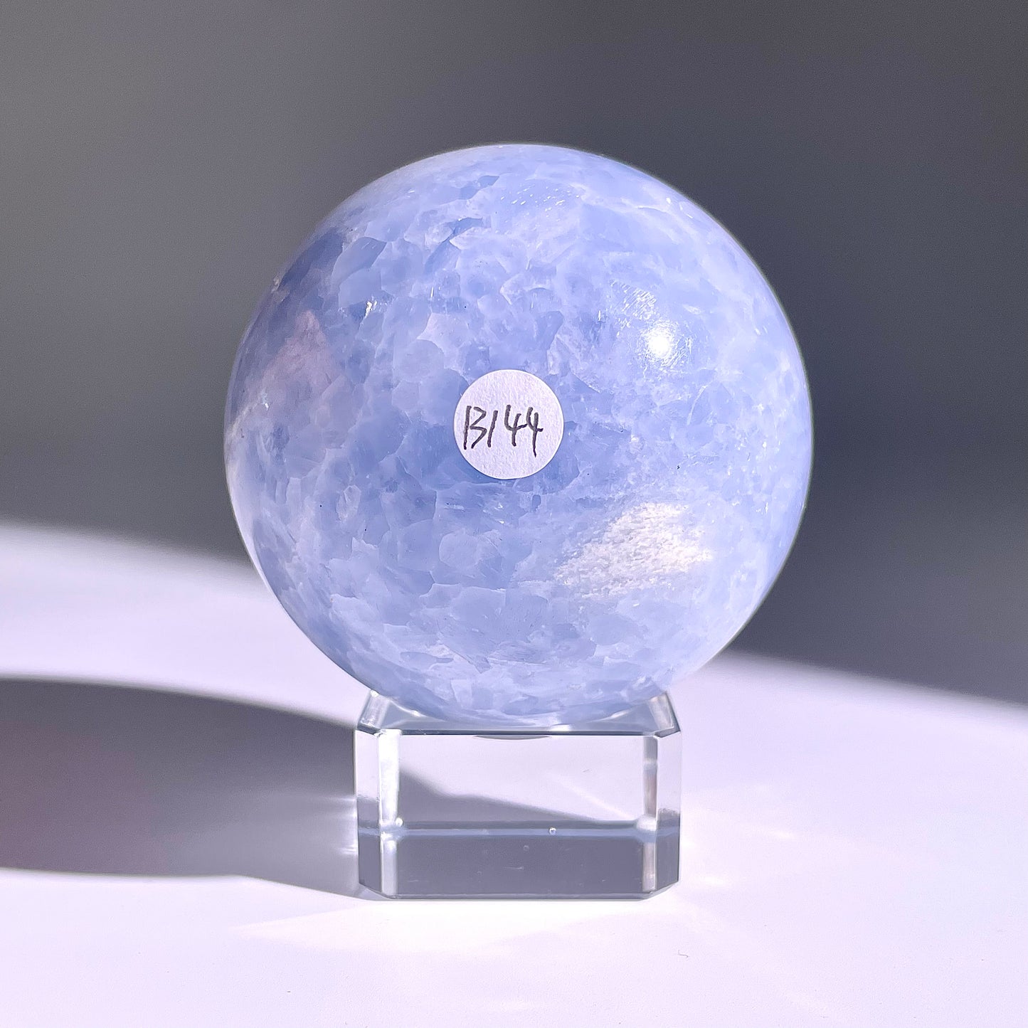 B144◇１点物◇結晶石◇63×63×63mm天然石・鉱物・パワーストーン