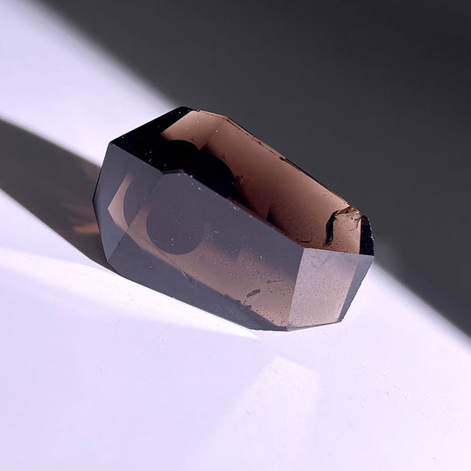 B213◇１点物◇スモーキークォーツ 不規則◇46×28×21mm◇天然石・鉱物・パワーストーン