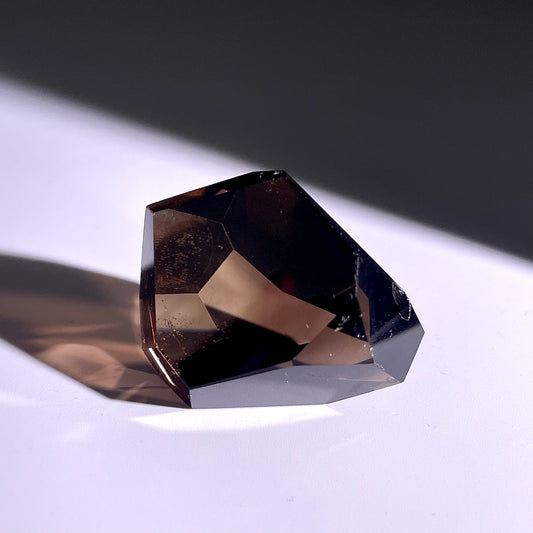 B219◇１点物◇スモーキークォーツ  不規則◇40×33×23mm◇天然石・鉱物・パワーストーン