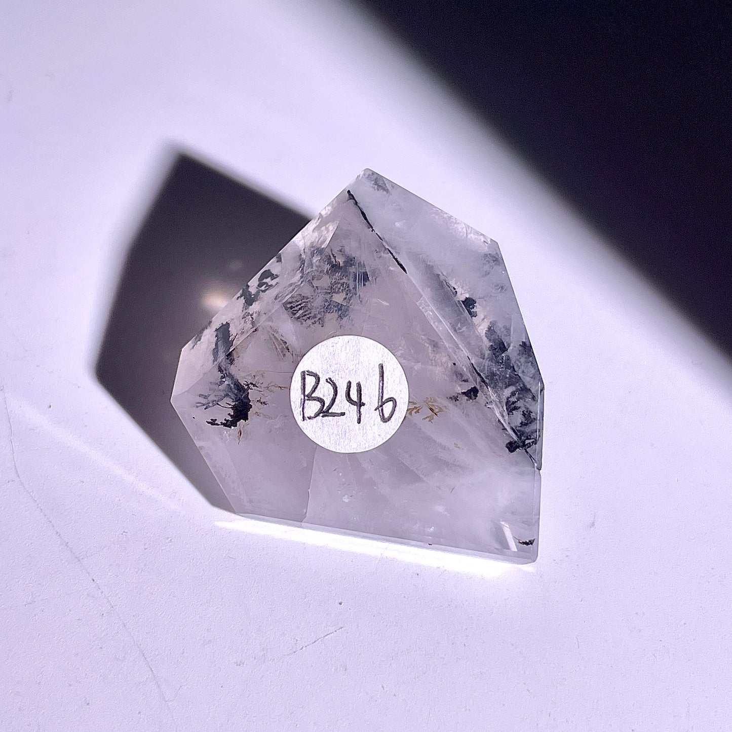 B246◇１点物◇瑪瑙の小樹 不規則◇37×30×13mm◇天然石・鉱物・パワーストーン