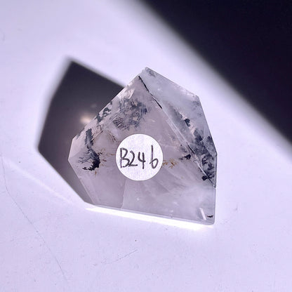 B246◇１点物◇瑪瑙の小樹 不規則◇37×30×13mm◇天然石・鉱物・パワーストーン