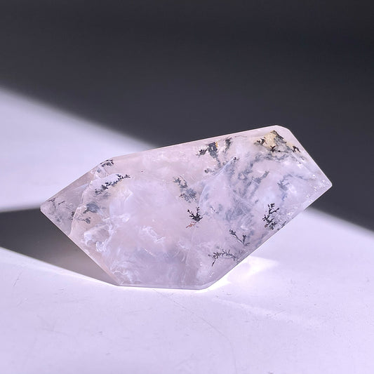 B252◇１点物◇瑪瑙の小樹 不規則◇57×29×15mm◇天然石・鉱物・パワーストーン