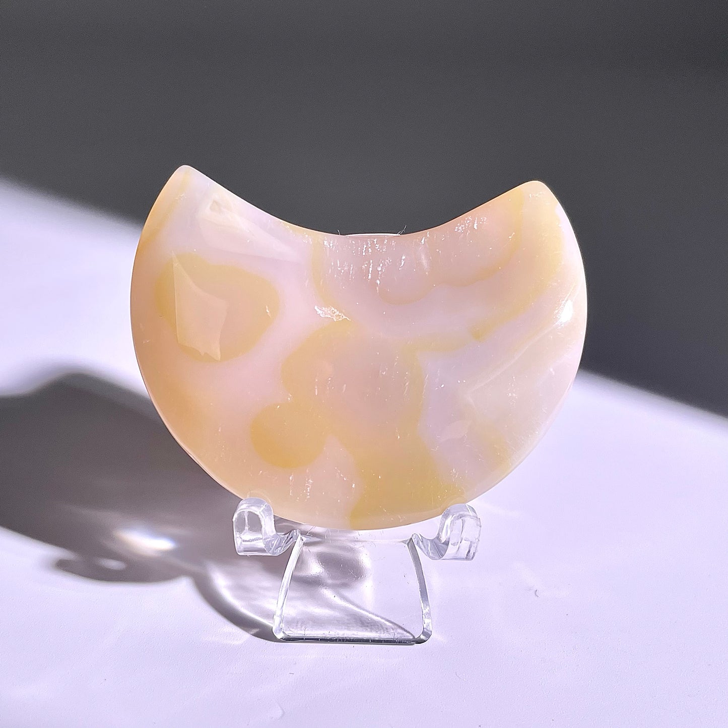 B325◇１点物◇桜瑪瑙 ムーン◇57×36×15mm◇天然石・鉱物・パワーストーン