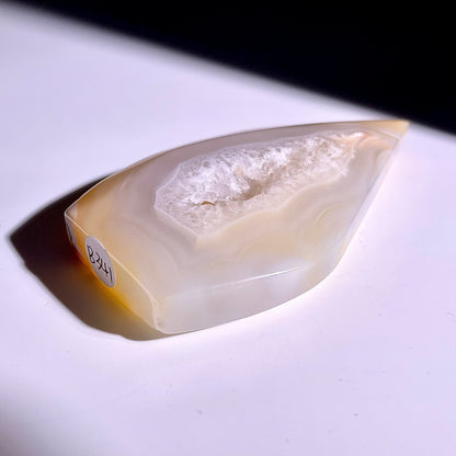 B341◇１点物◇瑪瑙トーチ◇84×46×14mm◇天然石・鉱物・パワーストーン