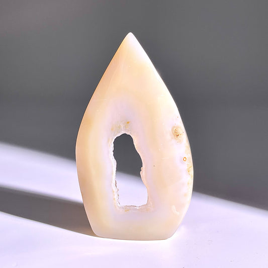 B352◇１点物◇瑪瑙 トーチ◇70×40×13mm◇天然石・鉱物・パワーストーン