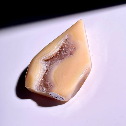 B353◇１点物◇瑪瑙 トーチ◇60×43×12mm◇天然石・鉱物・パワーストーン