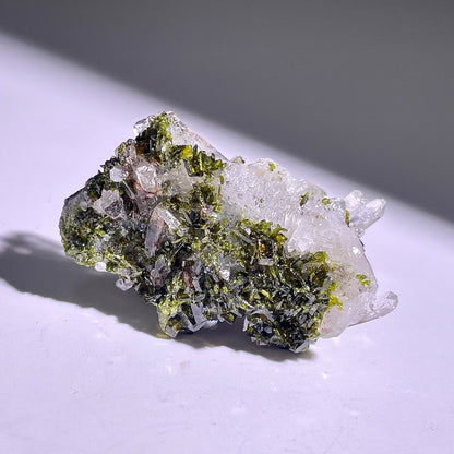 A178◇１点物◇エピドート  クラスター◇41×24×27mm◇天然石・鉱物・パワーストーン