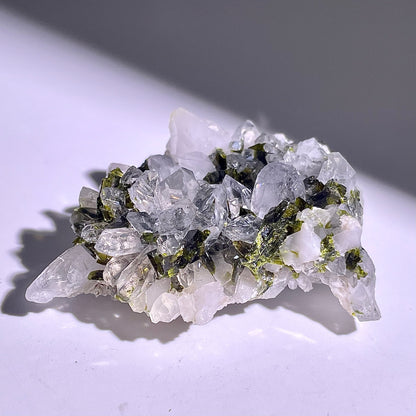 A179◇１点物◇エピドート  クラスター◇54×38×20mm◇天然石・鉱物・パワーストーン