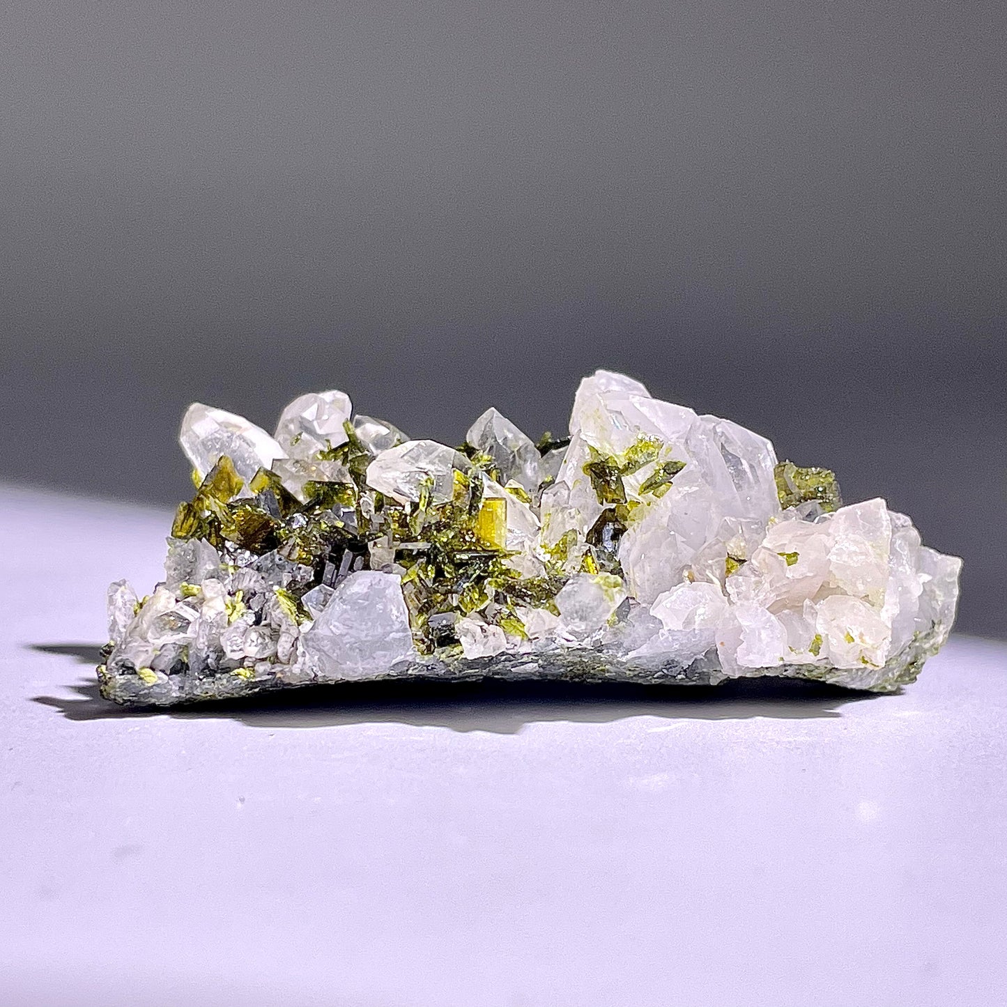 A180◇１点物◇エピドート クラスター◇51×33×21mm◇天然石・鉱物・パワーストーン