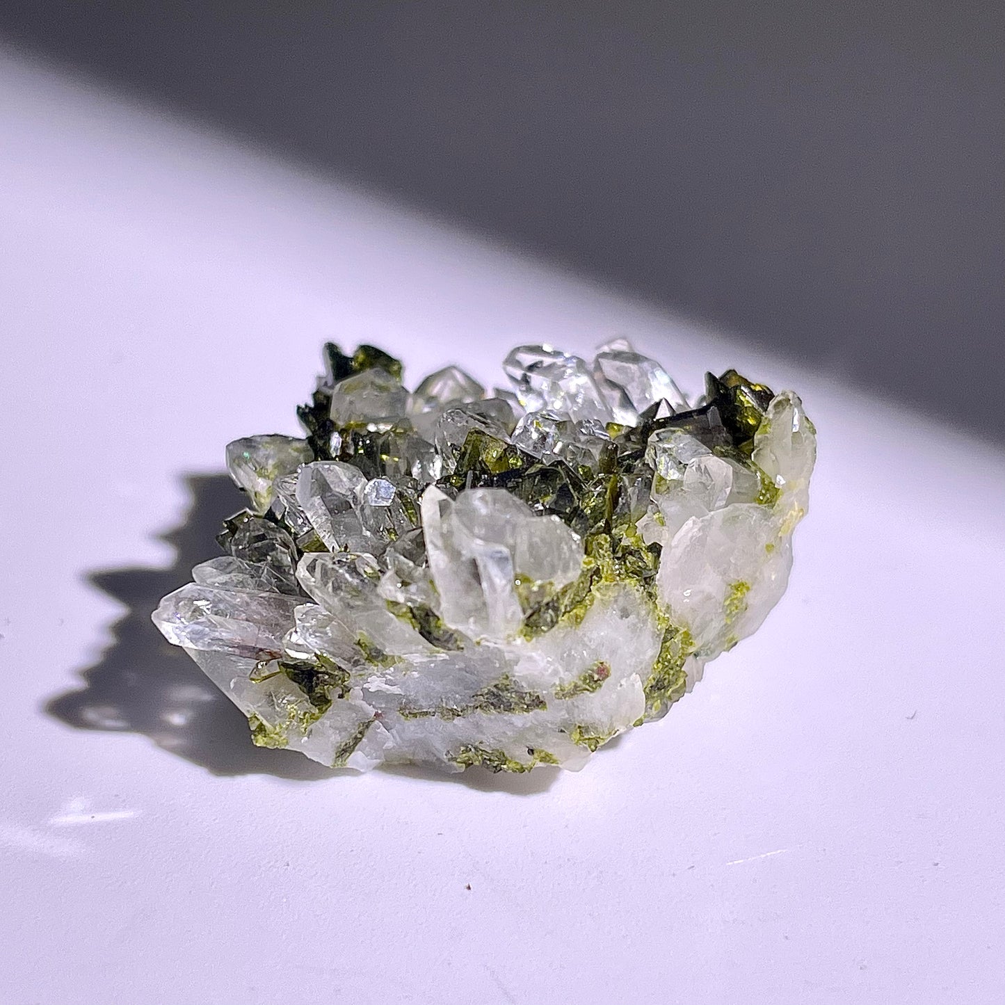 A181◇１点物◇エピドート  クラスター◇26×23×15mm◇天然石・鉱物・パワーストーン