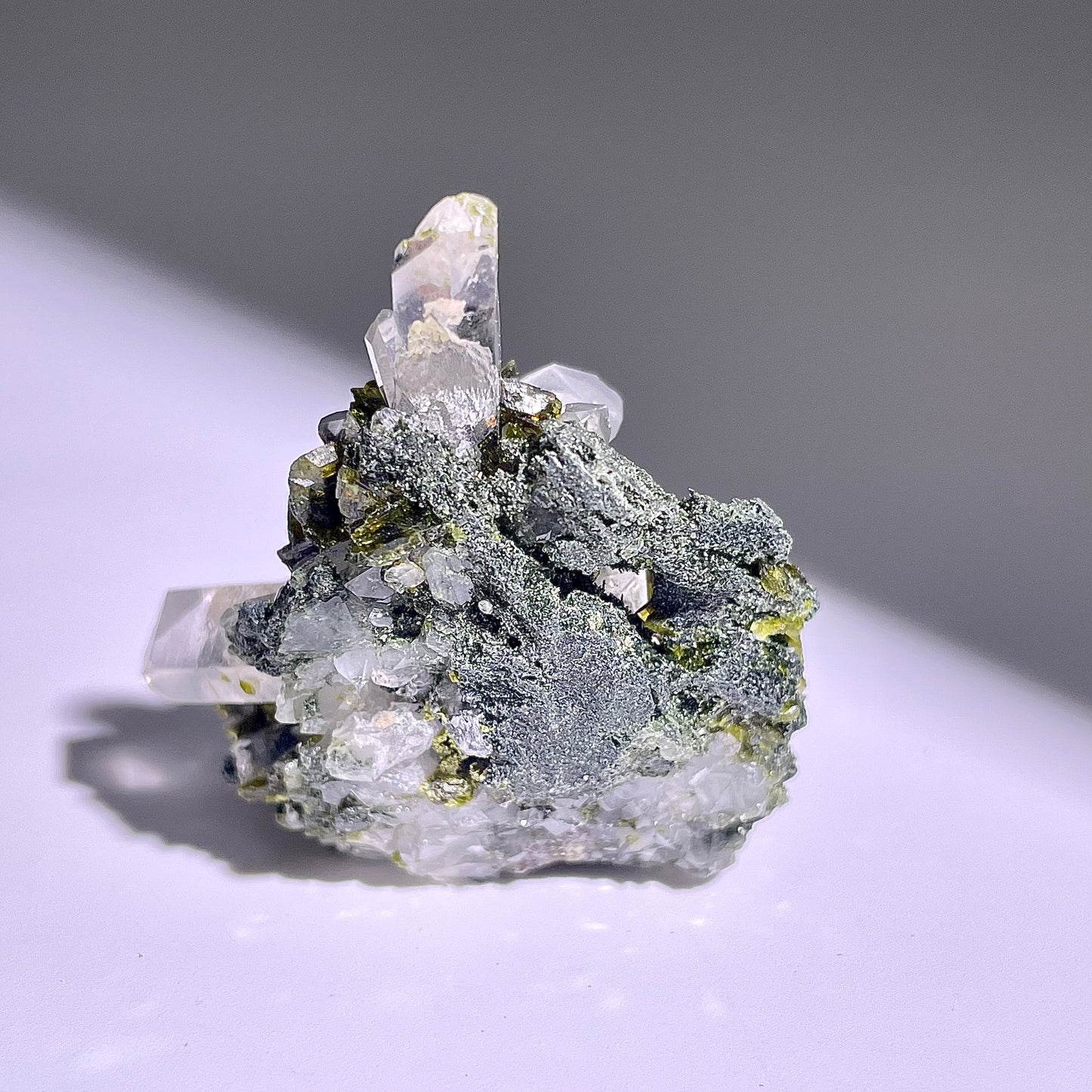 A182◇１点物◇エピドート クラスター◇26×23×15mm◇天然石・鉱物・パワーストーン