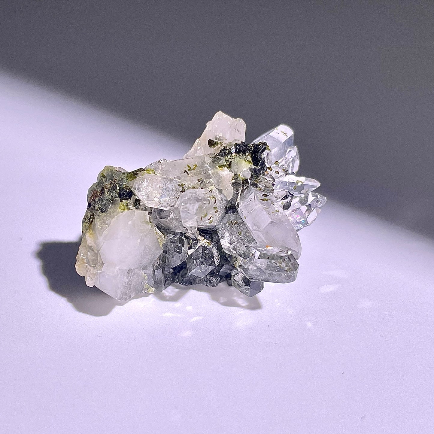 A188◇１点物◇エピドート クラスター◇29×23×18mm◇天然石・鉱物・パワーストーン