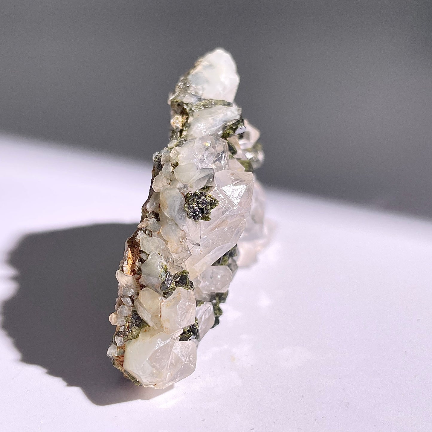 A244◇１点物◇エピドート  クラスター◇70×39×15mm◇天然石・鉱物・パワーストーン