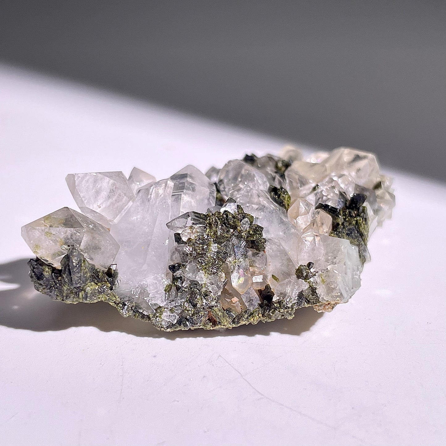 A244◇１点物◇エピドート  クラスター◇70×39×15mm◇天然石・鉱物・パワーストーン