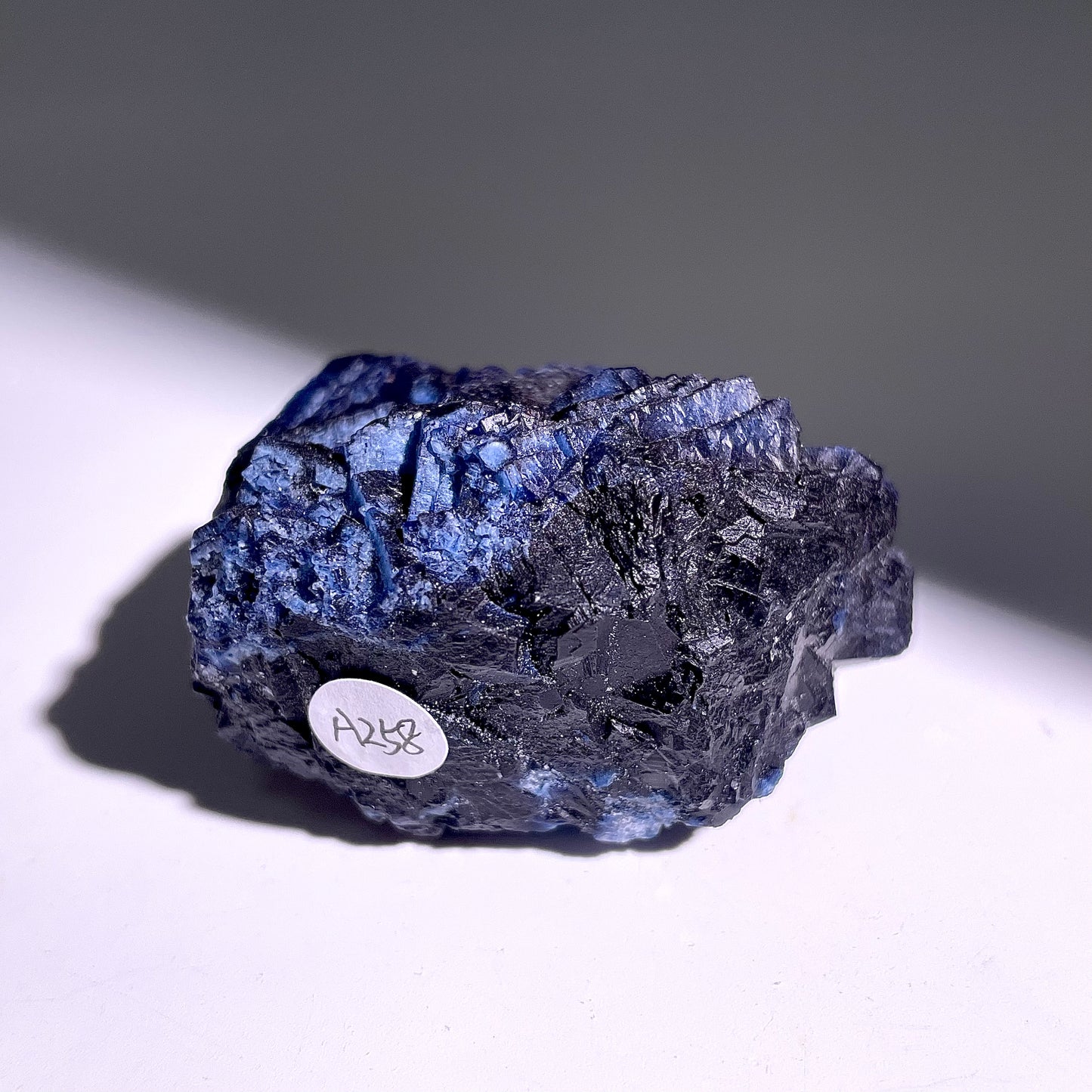 A258◇１点物◇黒蛍石◇56×47×31mm◇天然石・鉱物・パワーストーン