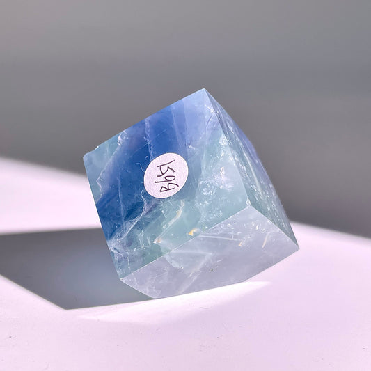 B651◇ブルーフローライト スクエア◇32×31×31mm◇天然石・鉱物・パワーストーン