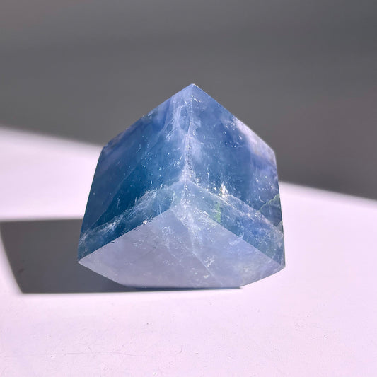 B655◇ブルーフローライト スクエア◇39×36×38mm◇天然石・鉱物・パワーストーン