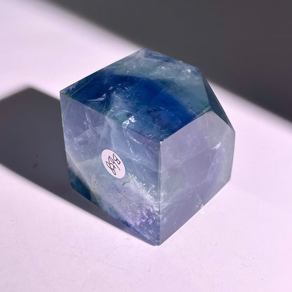 B658◇ブルーフローライト スクエア◇41×40×41mm◇天然石・鉱物・パワーストーン