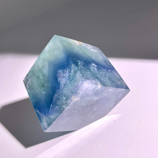 B660◇ブルーフローライト スクエア◇45×44×45mm◇天然石・鉱物・パワーストーン